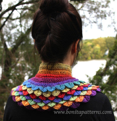 Crocodile Stitch Cowl - Bonita Patterns