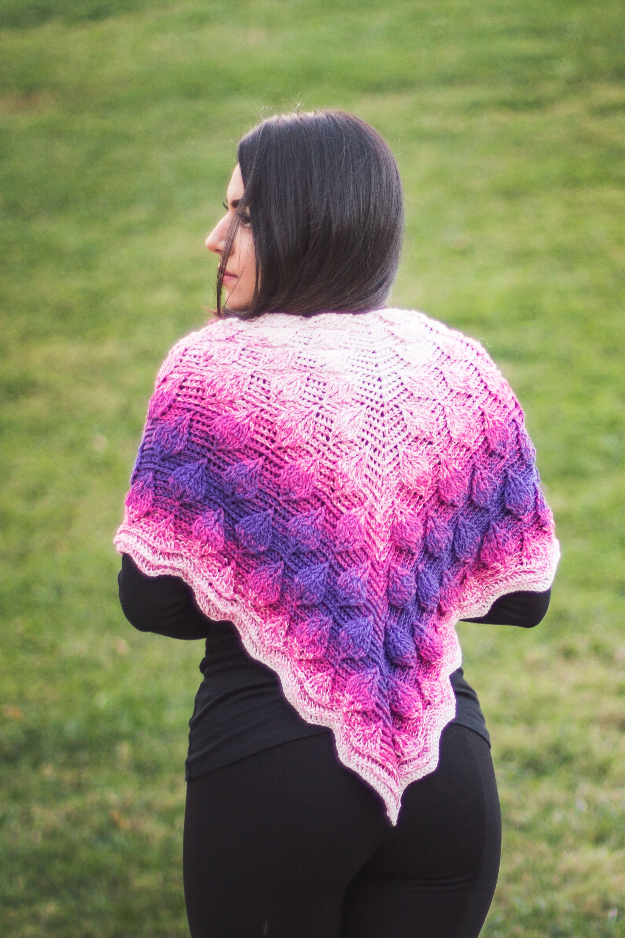 Embossed Leaves Reversible Shawl - Bonita Patterns