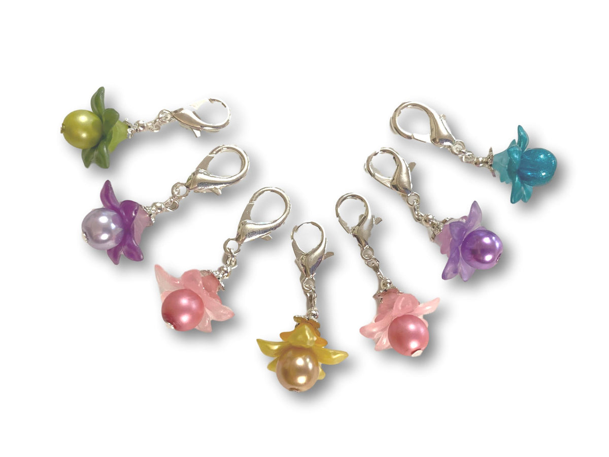 Flower F3 - #002 Set of 7 Stitch Markers