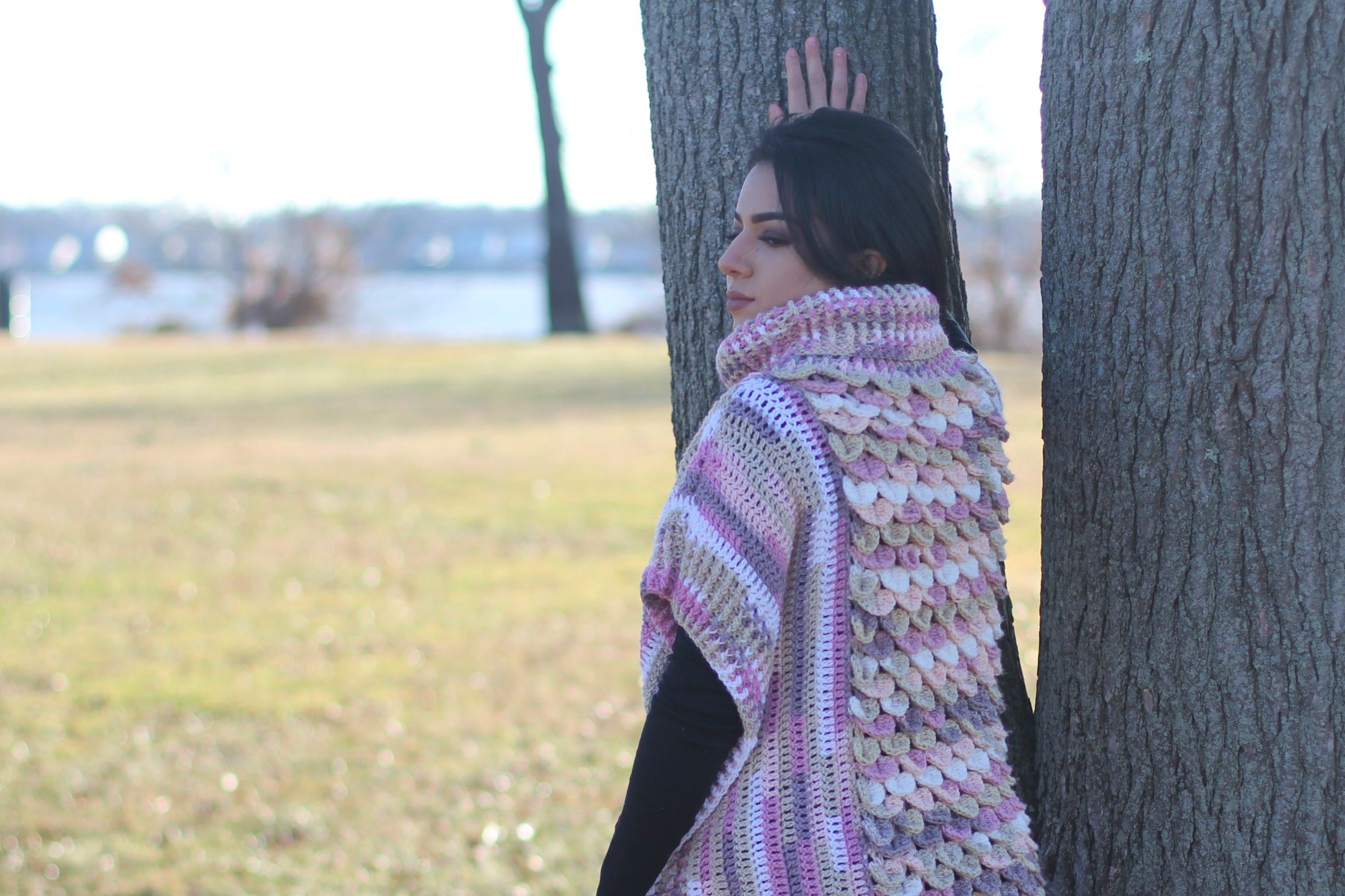 Crocodile Stitch Poncho - Bonita Patterns