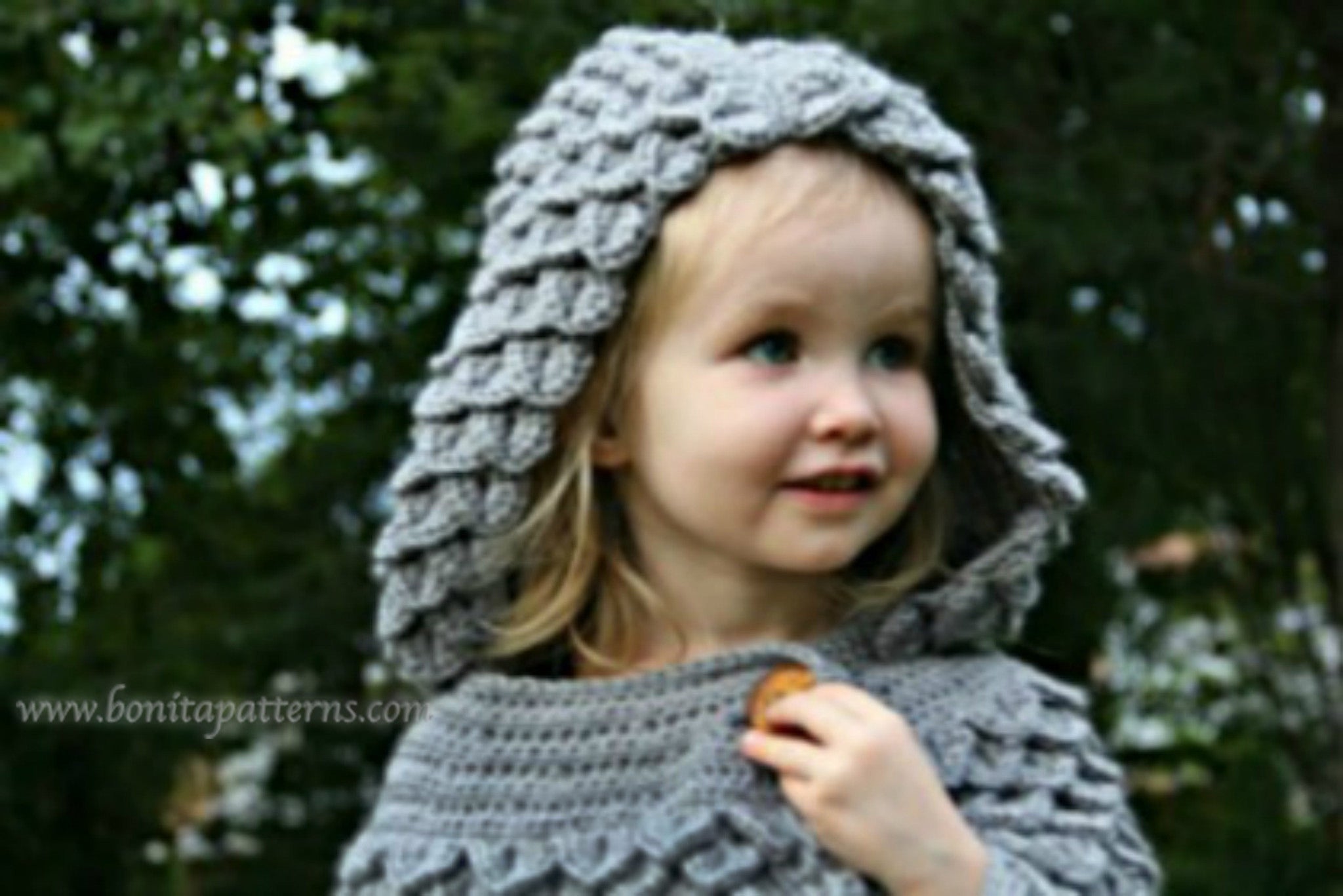 Crocodile Stitch Hooded Cape (baby & kids) - Bonita Patterns